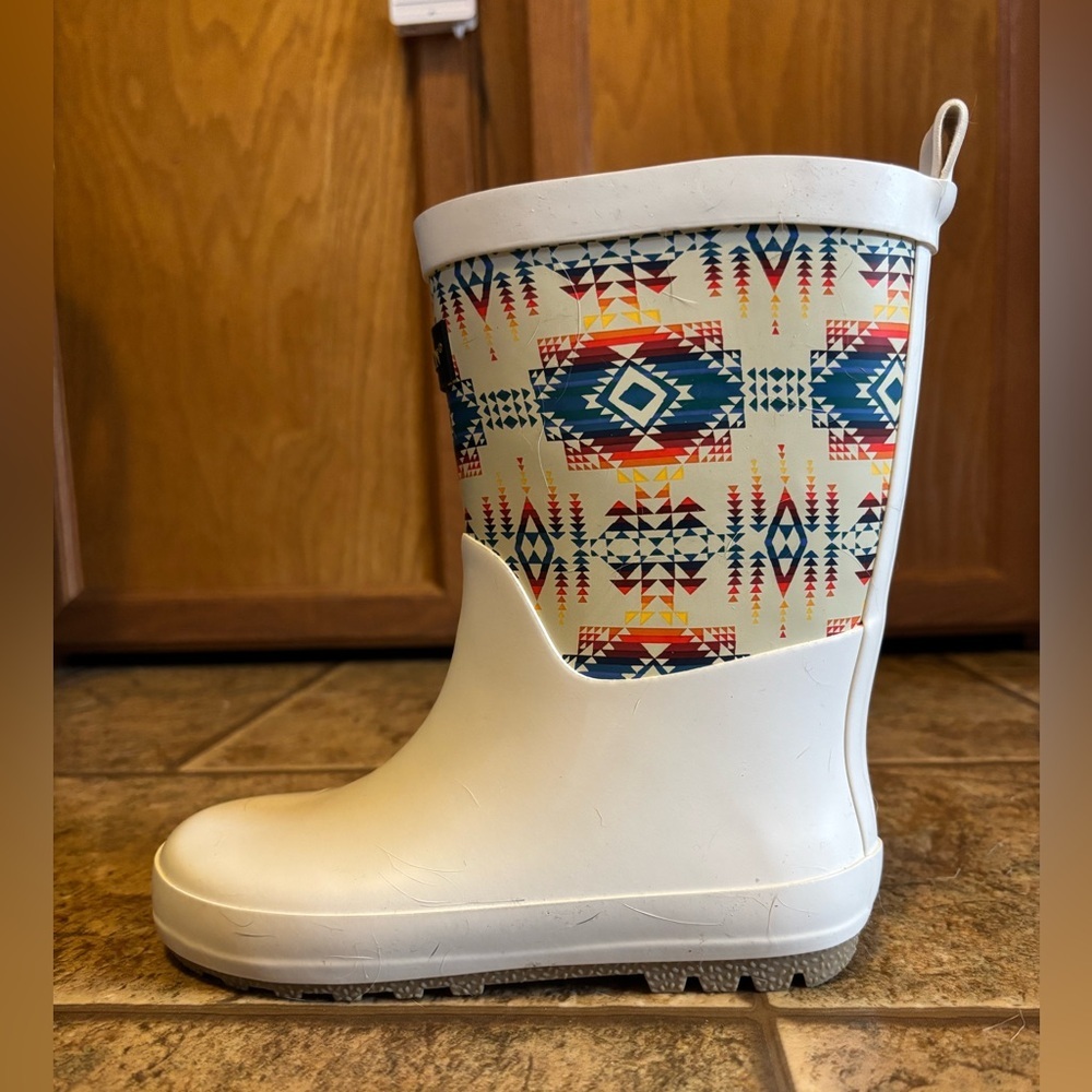 NWOT Pendleton kids Pilot Rock Mid Boots sz 11/12